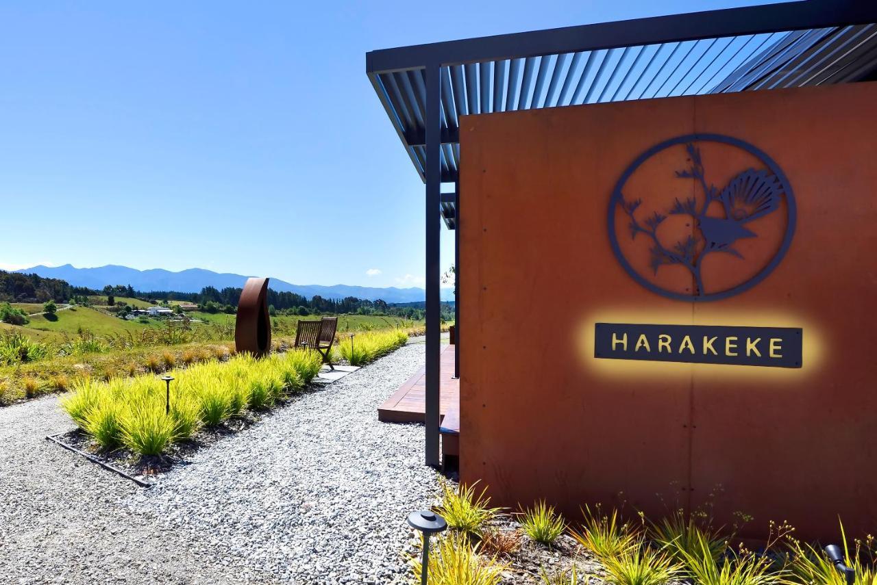 Harakeke Boutique Accommodation Mahana ภายนอก รูปภาพ