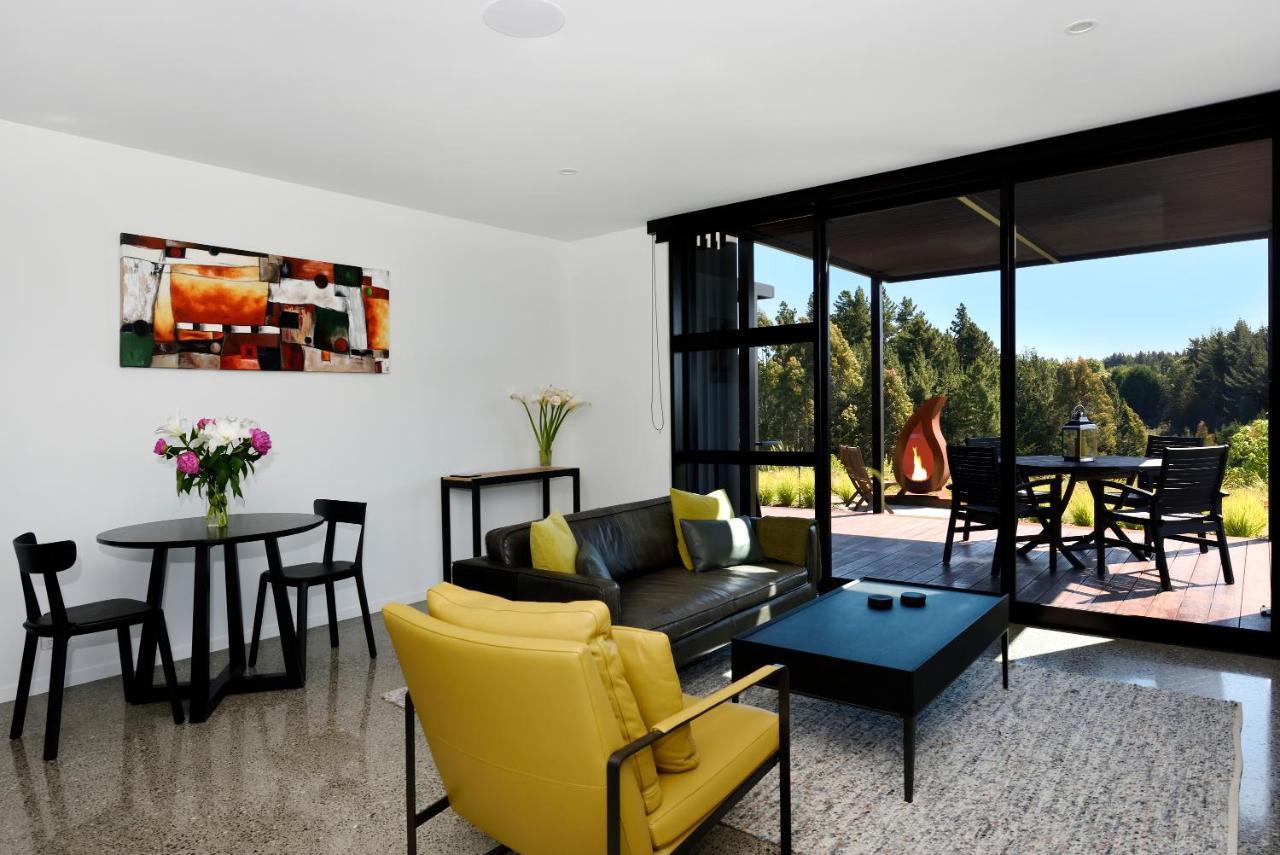 Harakeke Boutique Accommodation Mahana ภายนอก รูปภาพ